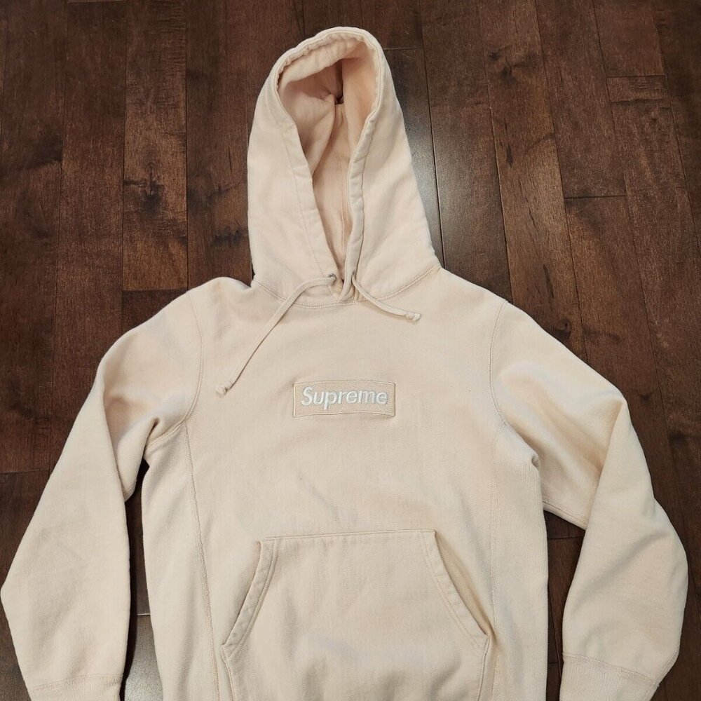 Supreme FW16 Supreme Peach Box Logo men's hoodie in size small